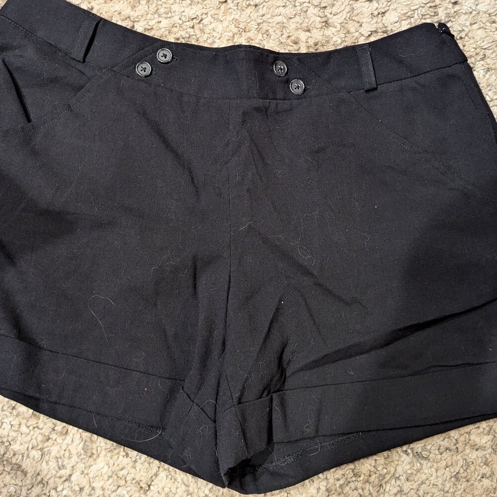 Daisy Fuentes Dress Shorts Size 12